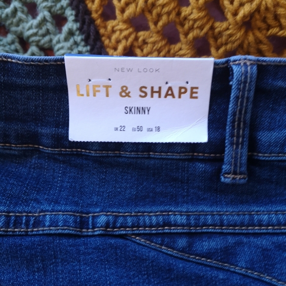 Size 18 ASOS CURVE New Look skinny jeans - Picture 3 of 3
